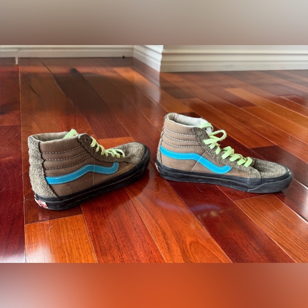Unisex Vans off the Wall High Tops